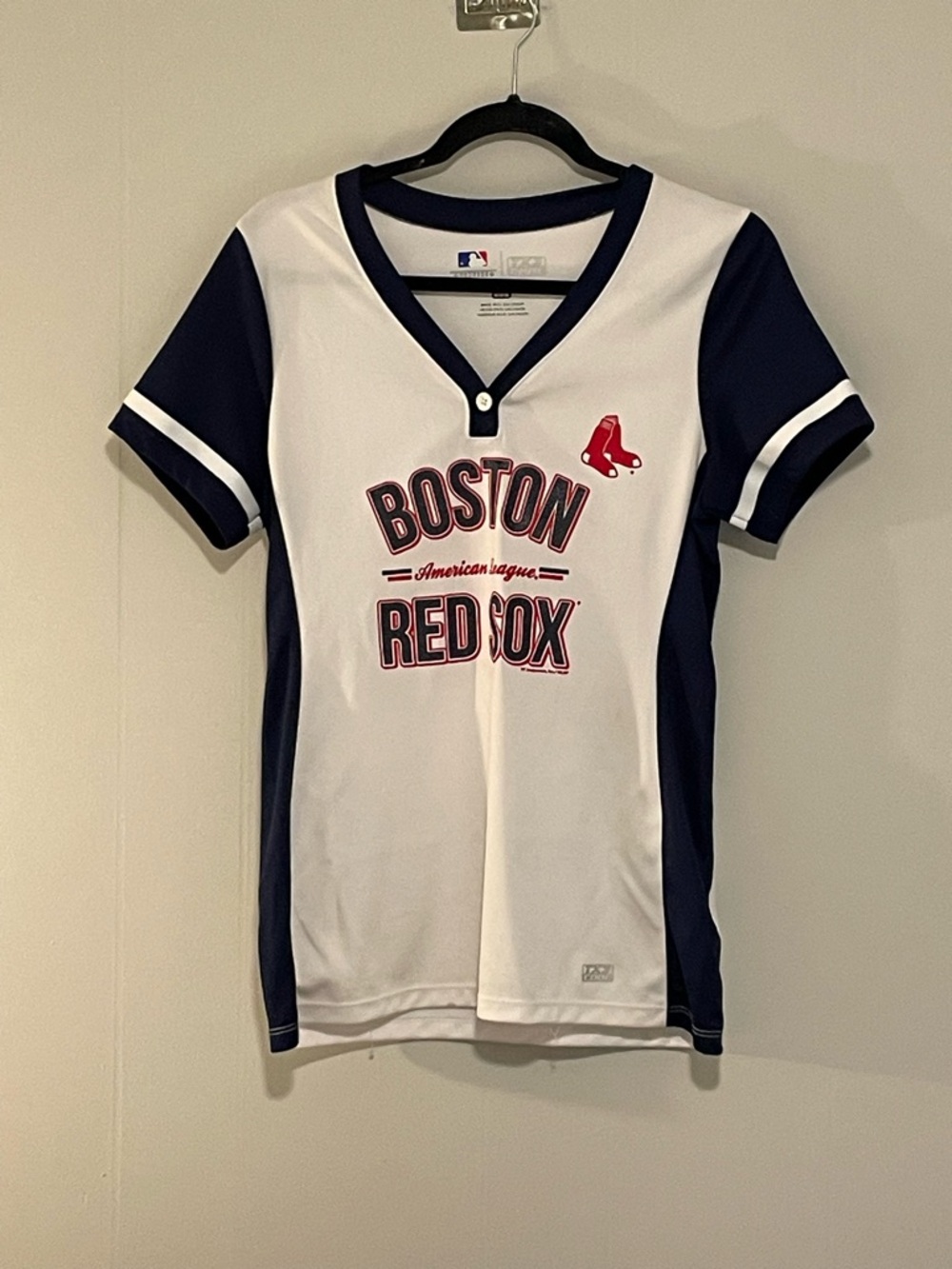 Majestic Boston Red Sox White & Navy Girls' Baseball Tee. Item # 11456 women boy